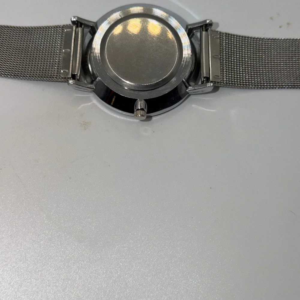 Unbranded Wrist Watch Men 38mm Gray Minimalist Mesh Band Analog